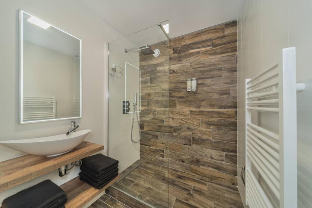 Apartment Lovely Close To A Big Shopping Mall *